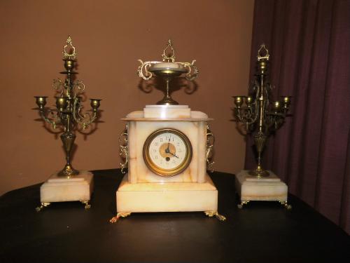 Antike Kaminuhr & 2 Kerzenleuchter ca. 1900 / 3tlg. Garnitur / Marmor & Messing im Ebay-Shop gebrauchtwaren-kw2011 aufrufen