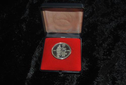 Silbermedaille-Berlin-1848-1973-125 J. / Schutzmannschaft-925er Silber-26,3 g im Ebay-Shop gebrauchtwaren-kw2011 aufrufen