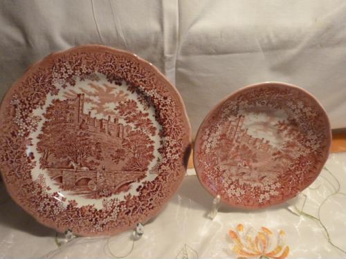 Untertasse & Kuchenteller aus Englischer Keramik / J. & G. Meakin England / rot bei Hood.de